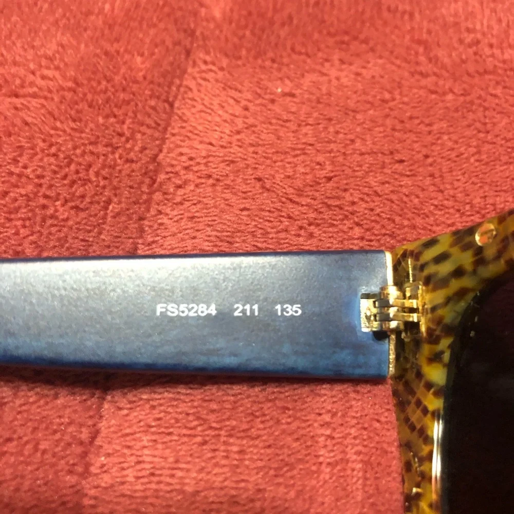 FENDI Fancy Squared Tinted Sunglasses 🕶